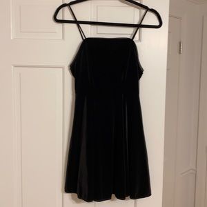 Ecote short black velvet dress XS